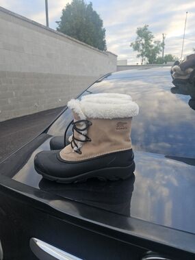 Sorel Snow Angel NL3482 Womens Size 10 Waterproof Faux Fur Insulated Winter Snow